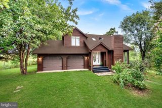 403 WINDY VALLEY LN, Charles Town, WV 25414