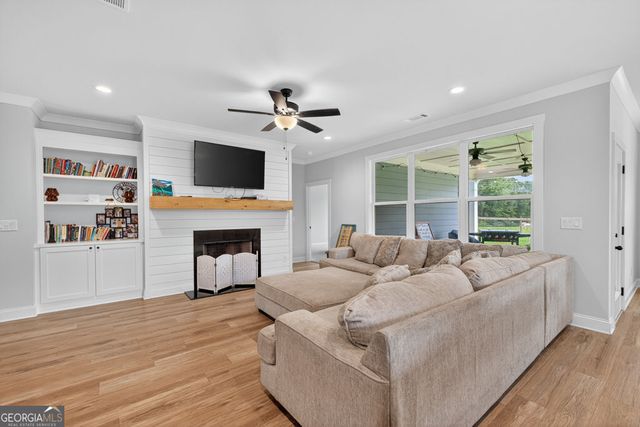 267 Bear Creek Meadows Drive, Bogart, GA 30622