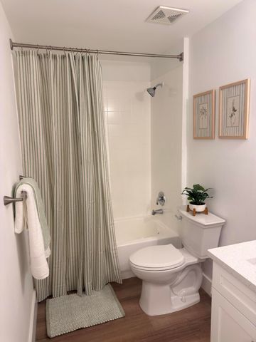 2060 Greenview Shores Boulevard, Wellington, FL 33414