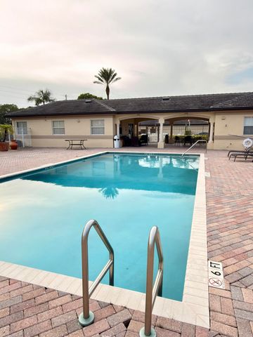 2060 Greenview Shores Boulevard, Wellington, FL 33414