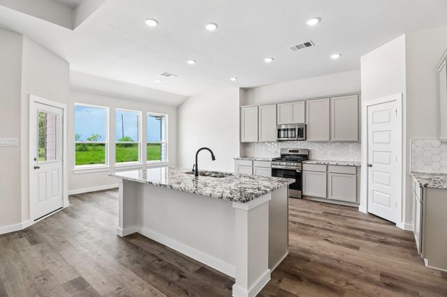 1324 Westfork Drive, Sealy, TX 77474