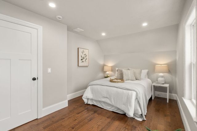 2 Northrop St, Hopedale, MA 01747