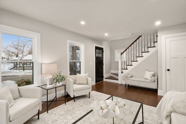 2 Northrop St, Hopedale, MA 01747