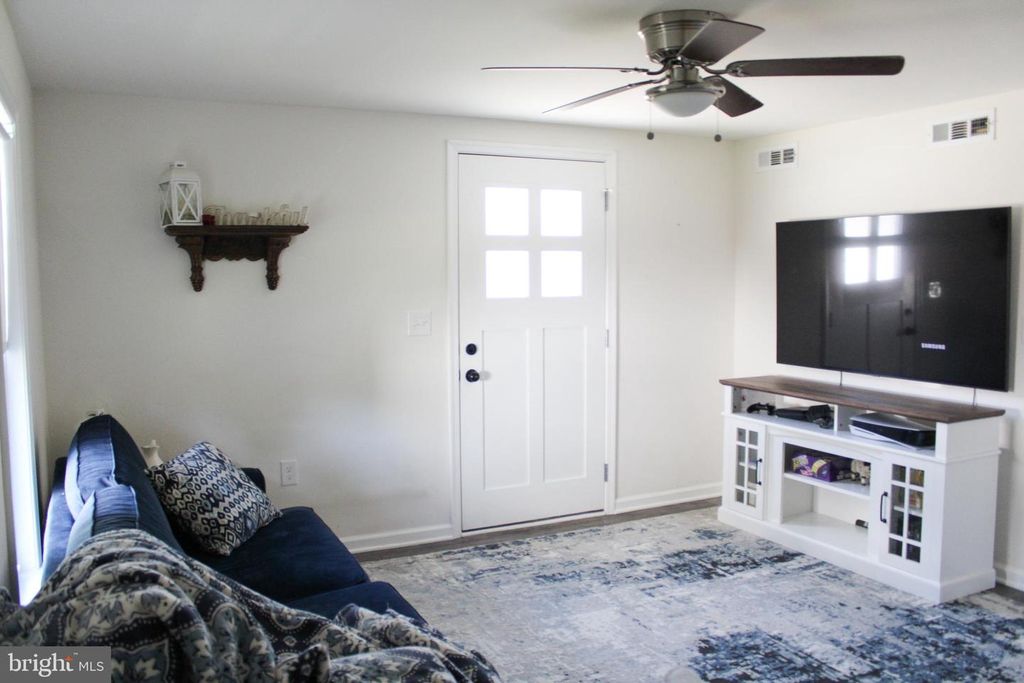 Image 15 of property listing at 11685 BECKFORD AVE, Princess Anne, MD 21853