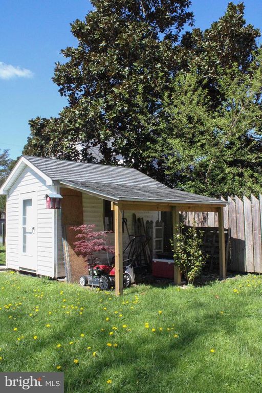 Image 33 of property listing at 11685 BECKFORD AVE, Princess Anne, MD 21853