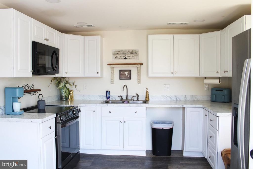 Image 3 of property listing at 11685 BECKFORD AVE, Princess Anne, MD 21853