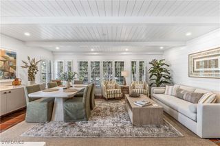 282 4th ST S 204, Naples, FL 34102