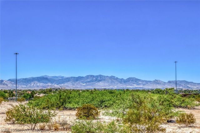 8039 Aspendale Drive, Las Vegas, NV 89123