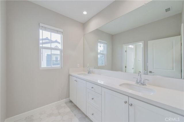 106 Fisher, Irvine, CA 92620