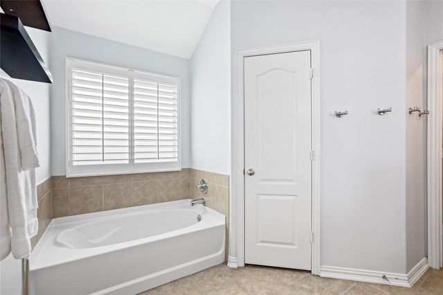 3900 Brean Down RD, Pflugerville, TX 78660