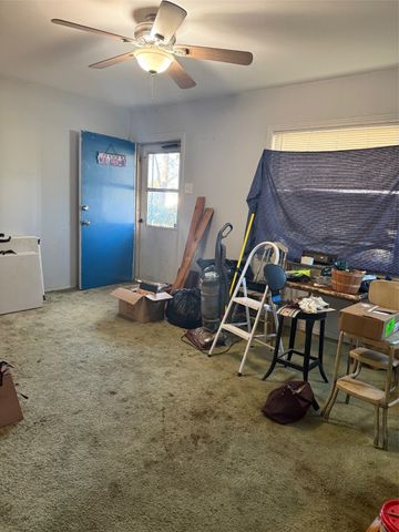 3230 S Llewellyn Avenue, Dallas, TX 75224