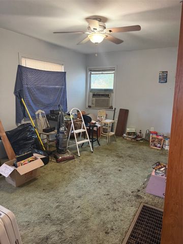 3230 S Llewellyn Avenue, Dallas, TX 75224