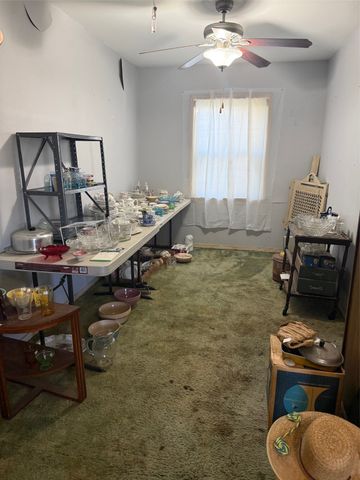 3230 S Llewellyn Avenue, Dallas, TX 75224