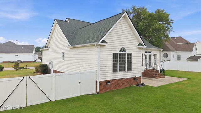3702 Baybrooke Drive W, Wilson, NC 27893