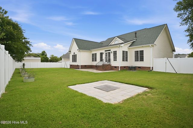 3702 Baybrooke Drive W, Wilson, NC 27893