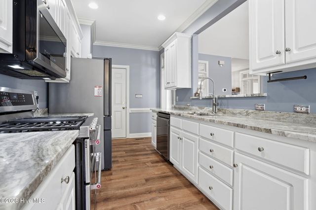 3702 Baybrooke Drive W, Wilson, NC 27893