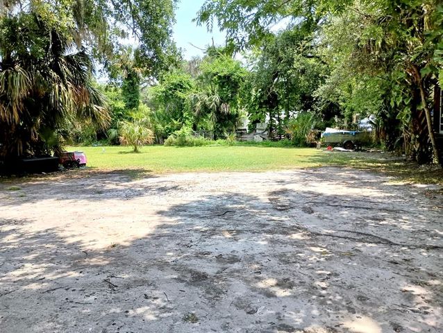 635 TANGLEWOOD STREET, Daytona Beach, FL 32114