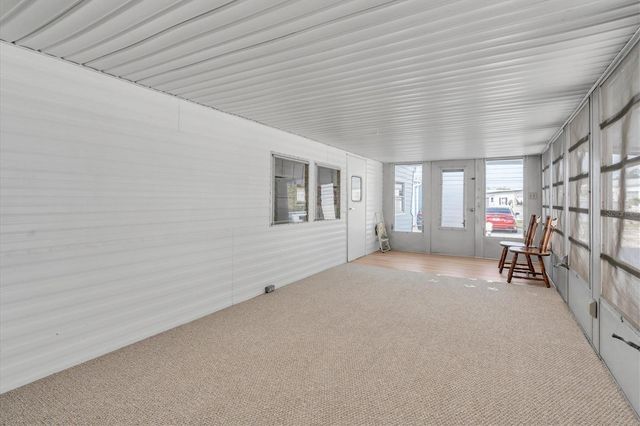 7801 34TH AVENUE N 6, St Petersburg, FL 33710