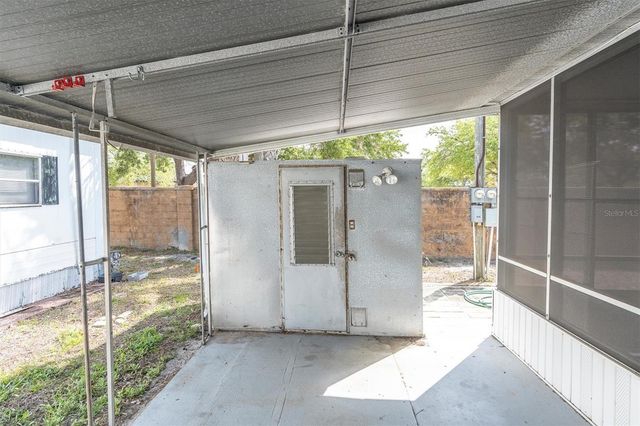 7801 34TH AVENUE N 6, St Petersburg, FL 33710