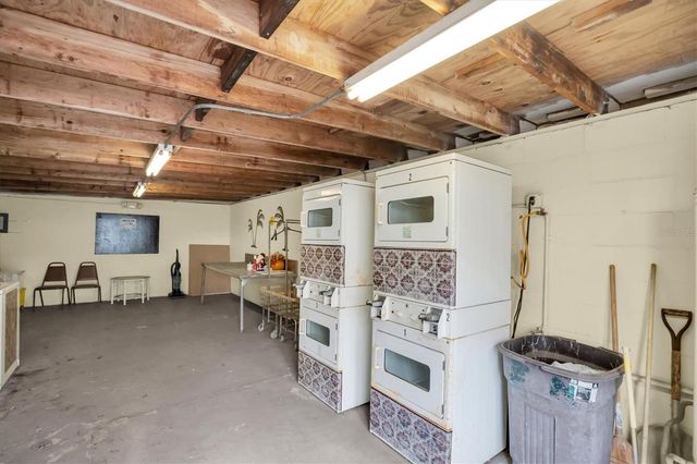 7801 34TH AVENUE N 6, St Petersburg, FL 33710