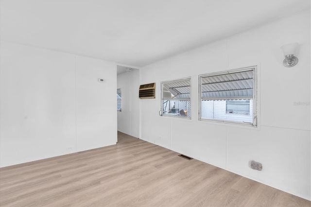 7801 34TH AVENUE N 6, St Petersburg, FL 33710