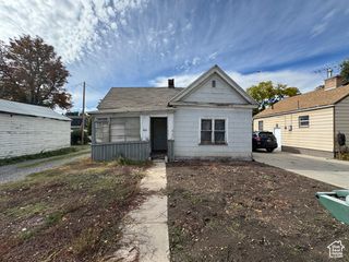 860 S LAKE ST, Salt Lake City, UT 84105