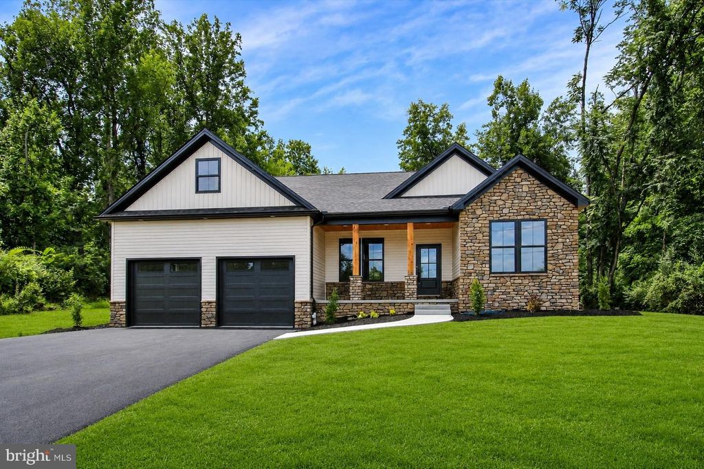 16 FLAT TRL, Fairfield, PA 17320