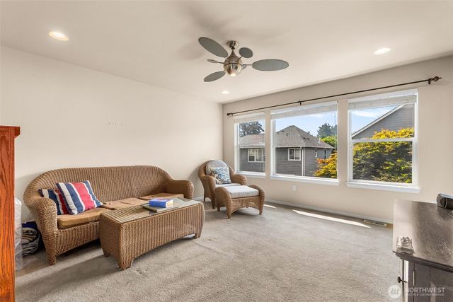 6951 Radius Loop SE, Olympia, WA 98513