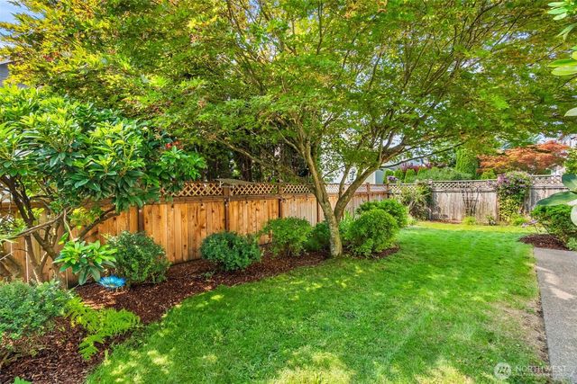 6951 Radius Loop SE, Olympia, WA 98513