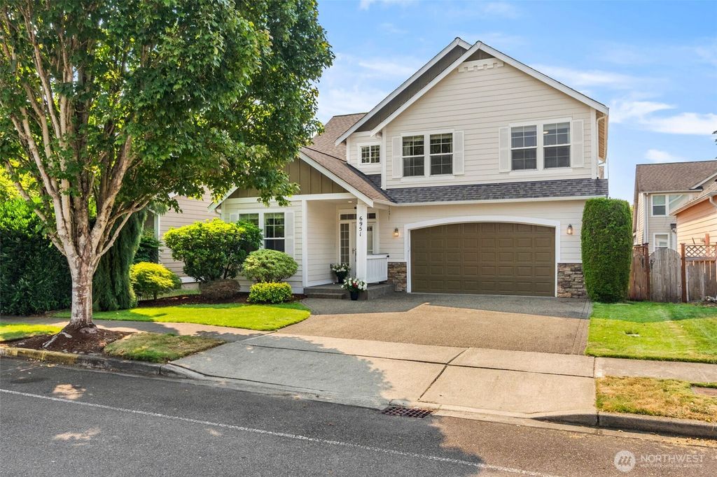 6951 Radius Loop SE, Olympia, WA 98513