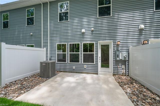 1003 Ventana St Unit 102, Suffolk, VA 23435