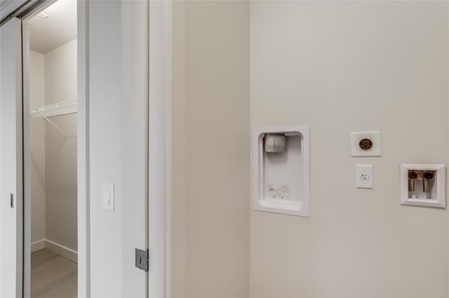 44 East Ave 3111, Austin, TX 78701