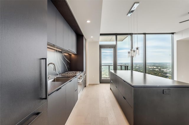 44 East Ave 3111, Austin, TX 78701