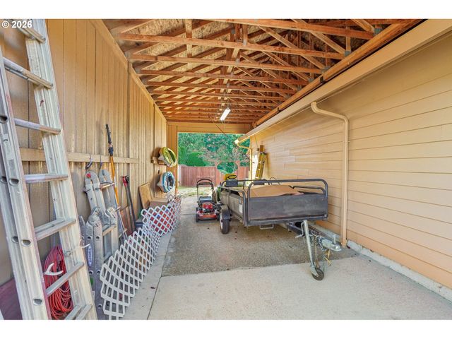 2135 S 29TH Ct, Ridgefield, WA 98642