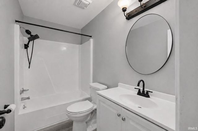 4536 Winding Way Drive, Fort Wayne, IN 46835