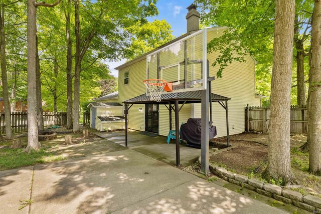 4536 Winding Way Drive, Fort Wayne, IN 46835