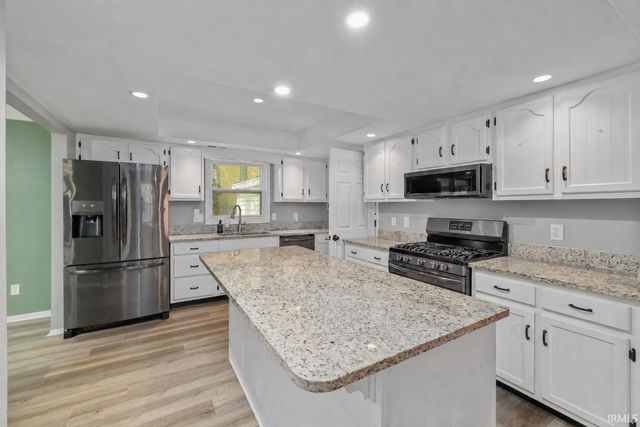 4536 Winding Way Drive, Fort Wayne, IN 46835
