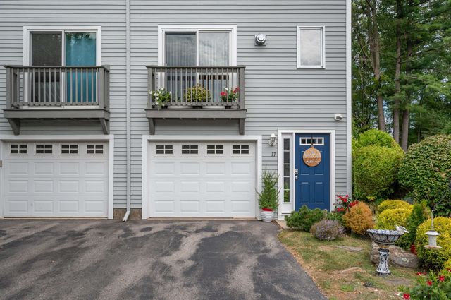 17 Profile Circle, Nashua, NH 03063