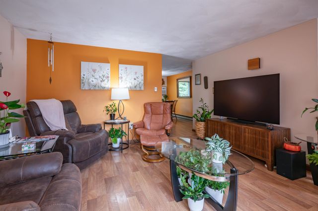17 Profile Circle, Nashua, NH 03063