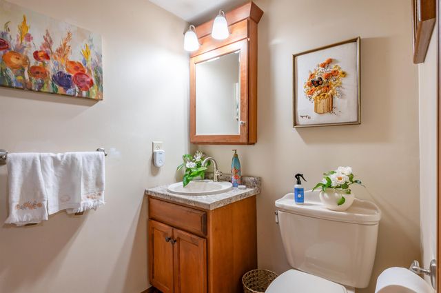 17 Profile Circle, Nashua, NH 03063