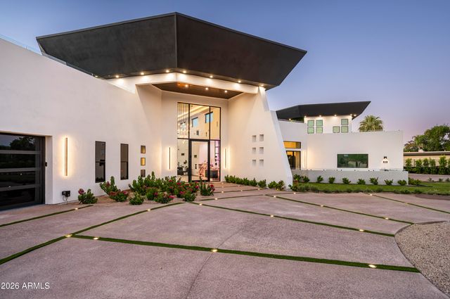 8402 E CACTUS WREN Road, Scottsdale, AZ 85250