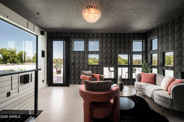 8402 E CACTUS WREN Road, Scottsdale, AZ 85250