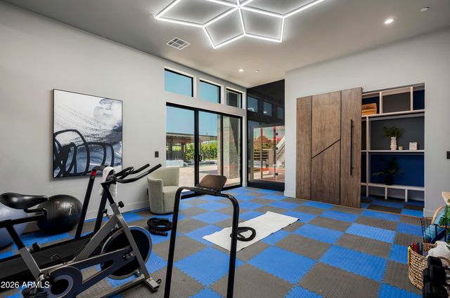 8402 E CACTUS WREN Road, Scottsdale, AZ 85250