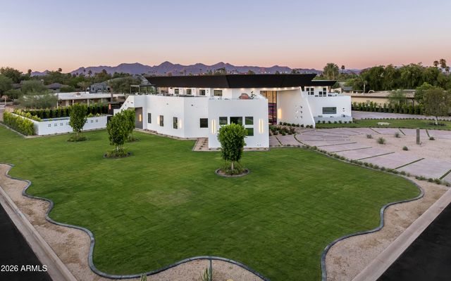 8402 E CACTUS WREN Road, Scottsdale, AZ 85250