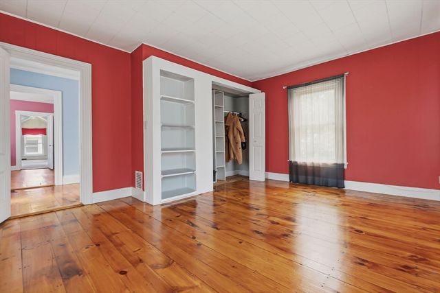 11 Colchester, Amesbury, MA 01913