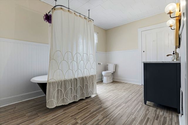 11 Colchester, Amesbury, MA 01913