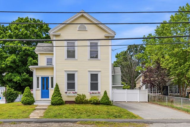 11 Colchester, Amesbury, MA 01913