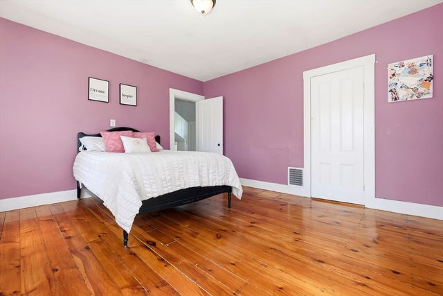 11 Colchester, Amesbury, MA 01913