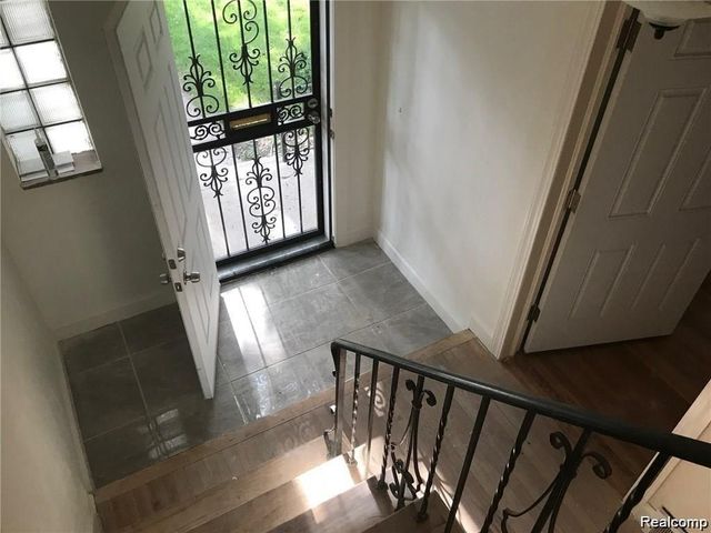 17164 NORTHLAWN Street UPPER, Detroit, MI 48221