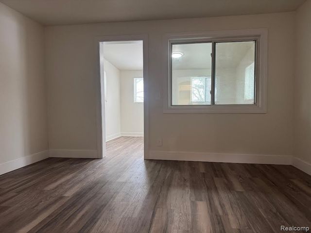 17164 NORTHLAWN Street UPPER, Detroit, MI 48221